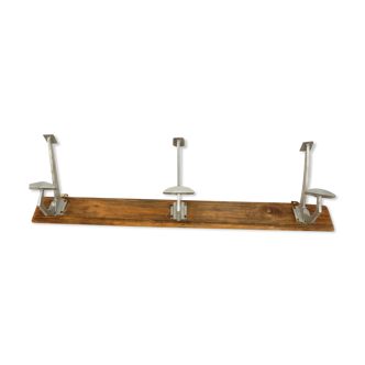 Former 3-cotton- and wood-made wall coat holder