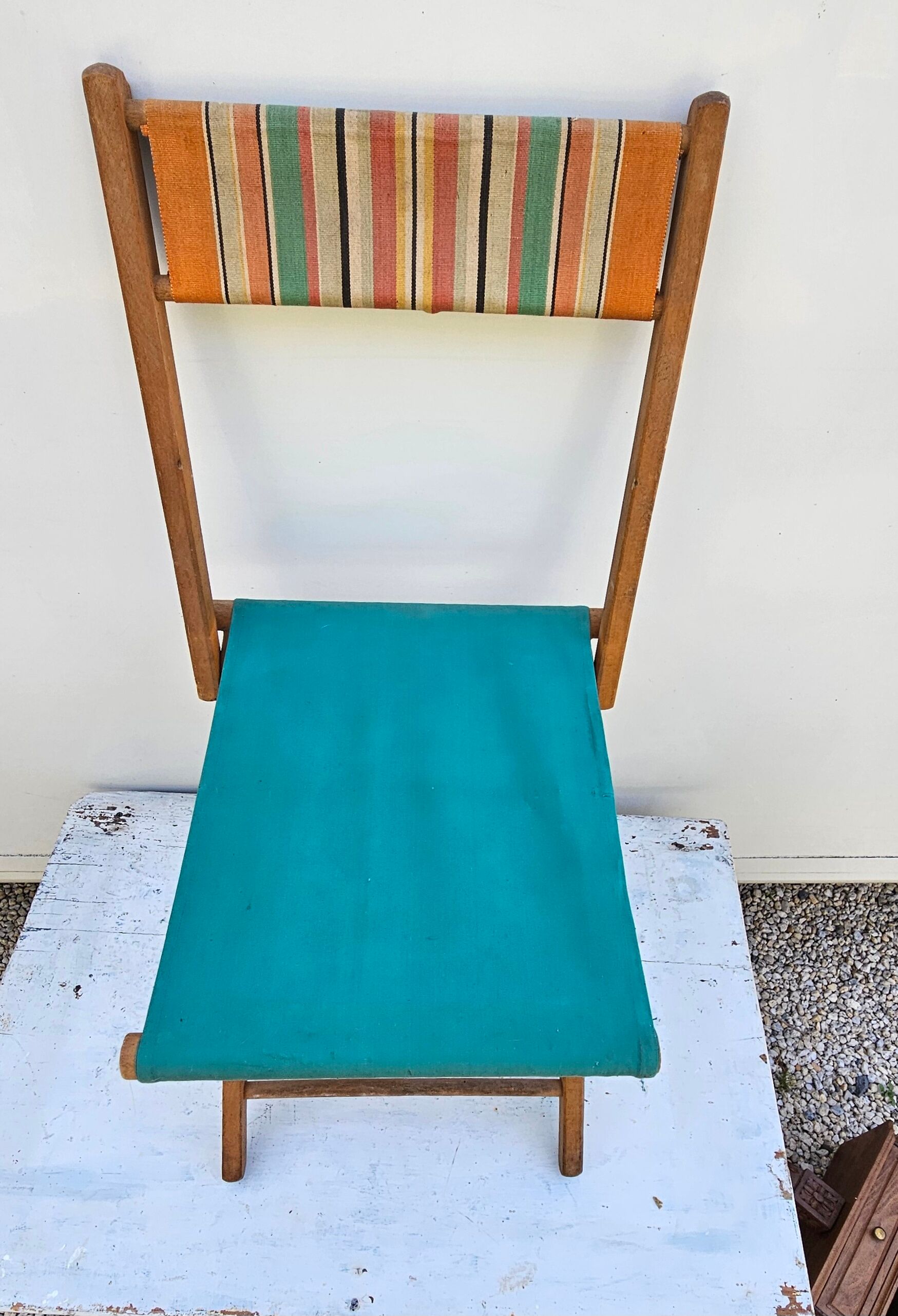 Folding fisherman's chair in wood and fabric