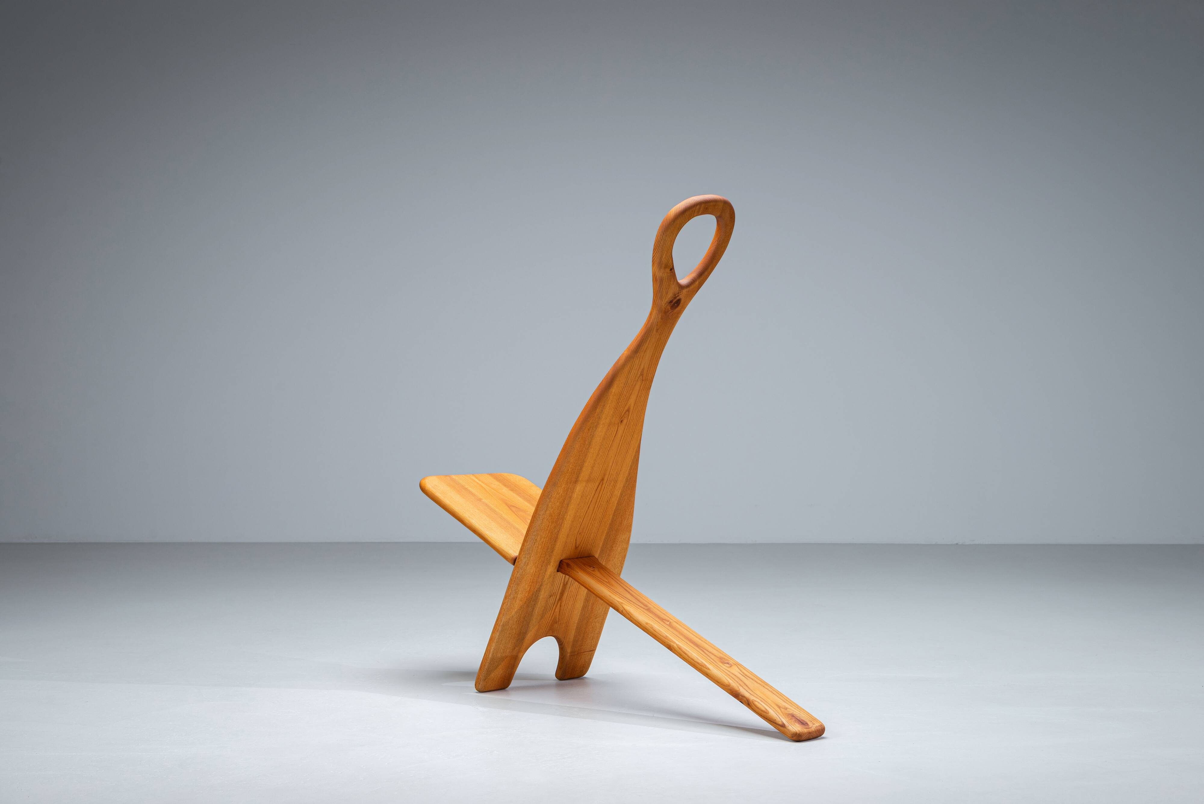 Slender highback chair