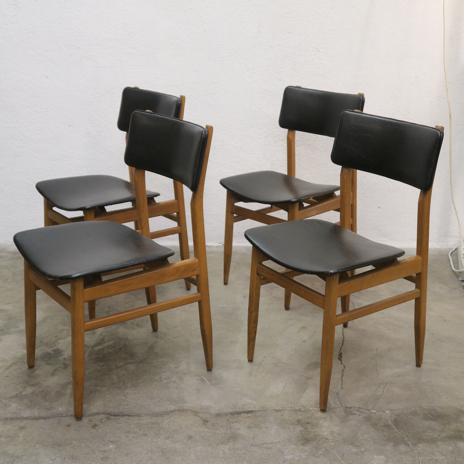 Série de 4 chaises scandinaves