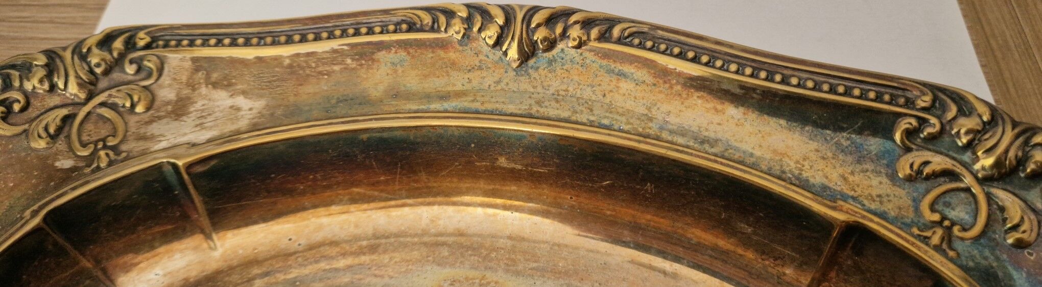 Oval serving dish in silver-plated metal – Louis XV style work
