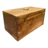 Coffre en bois ancien