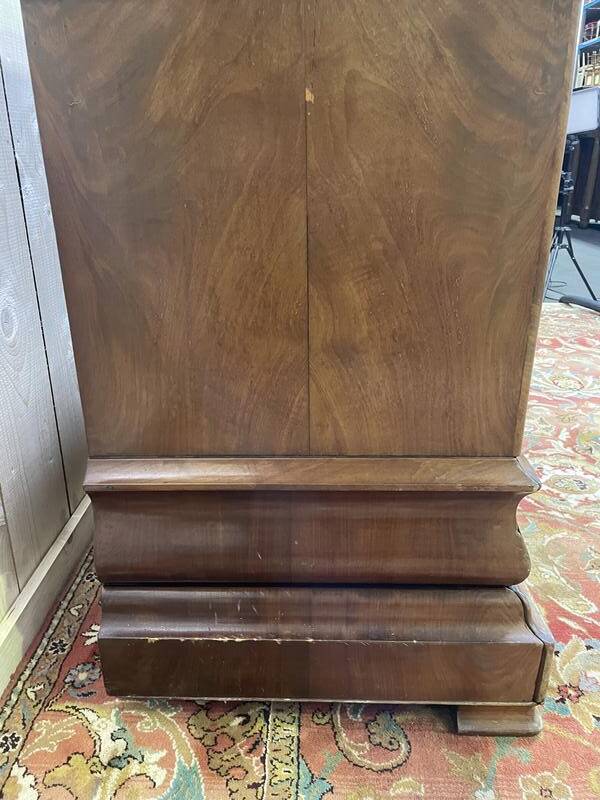 Commode époque Louis Philippe en acajou et placage d’acajou marbre gris vei