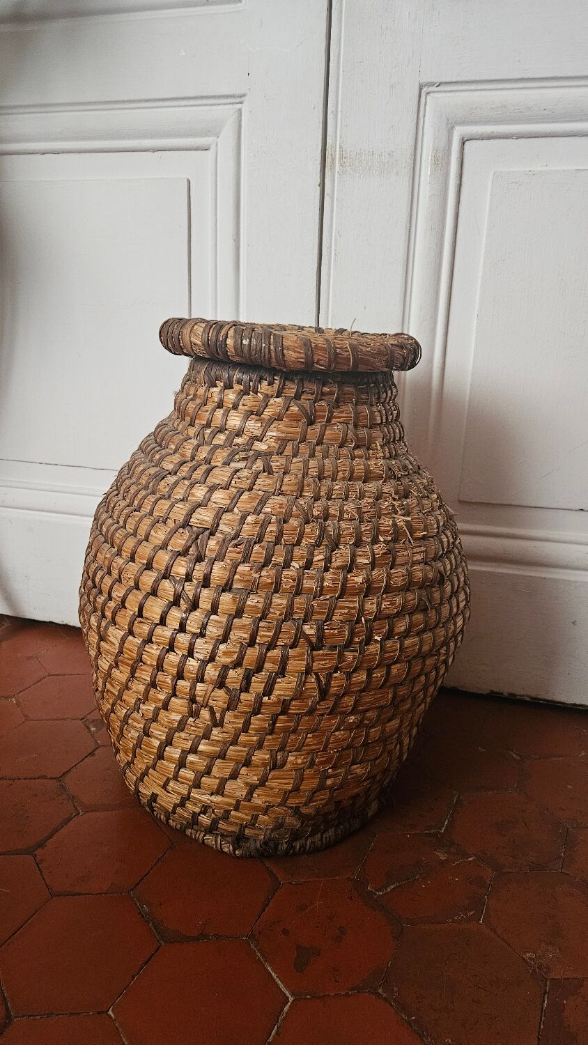 Vintage wicker basket