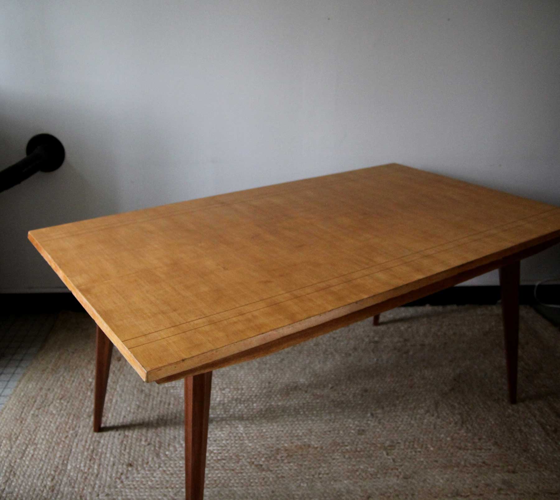 Table dining compass feet