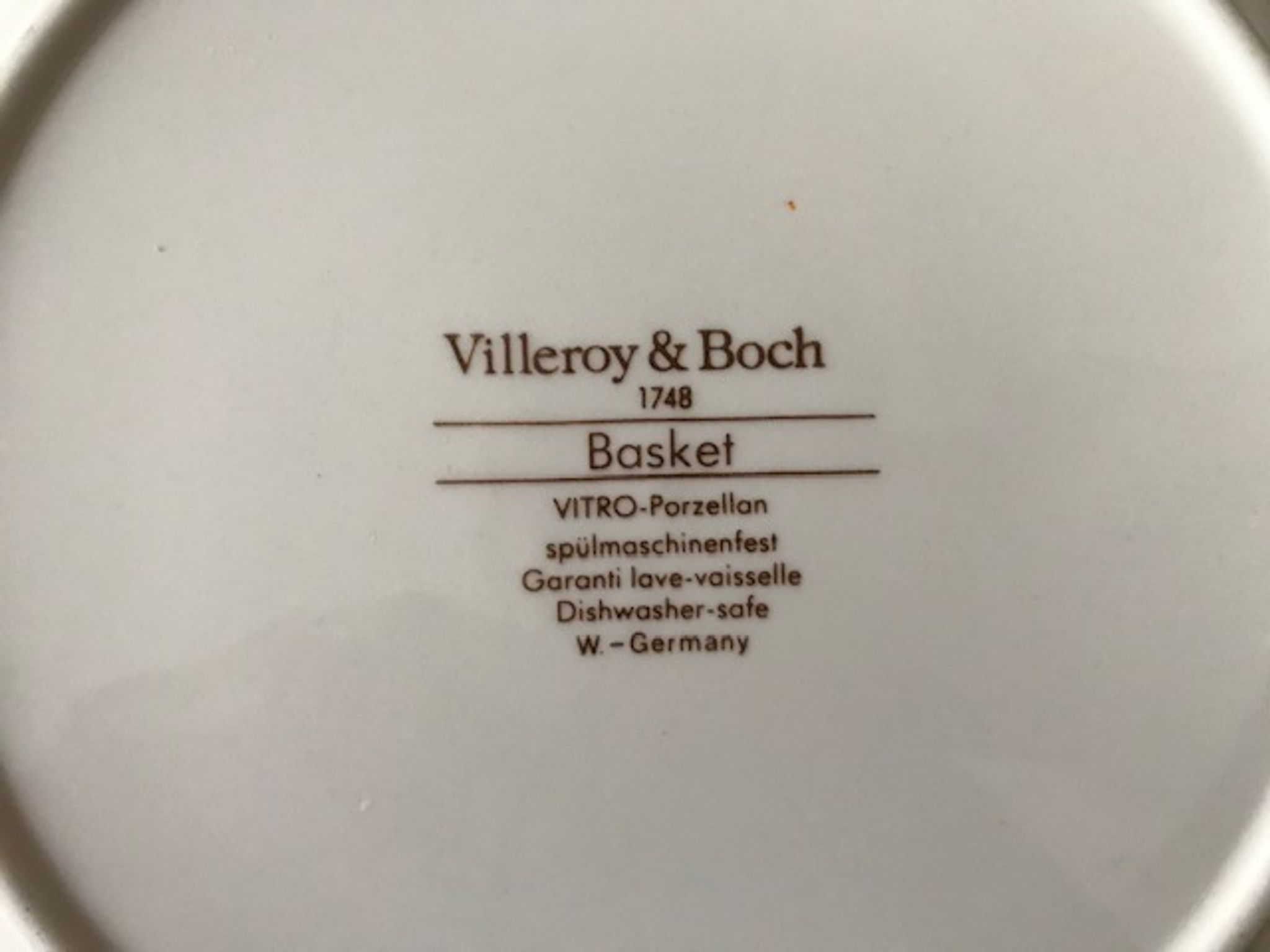 Vintage service Villeroy and Boch collection Basket - plates and salad bowl