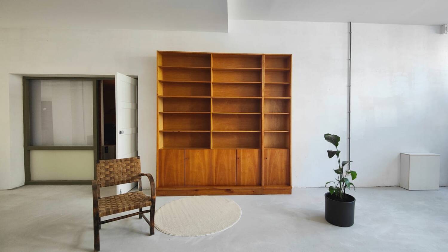 Library from the 70s