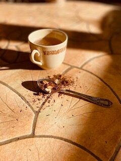 Lot of 4 coffee cups in sandstone