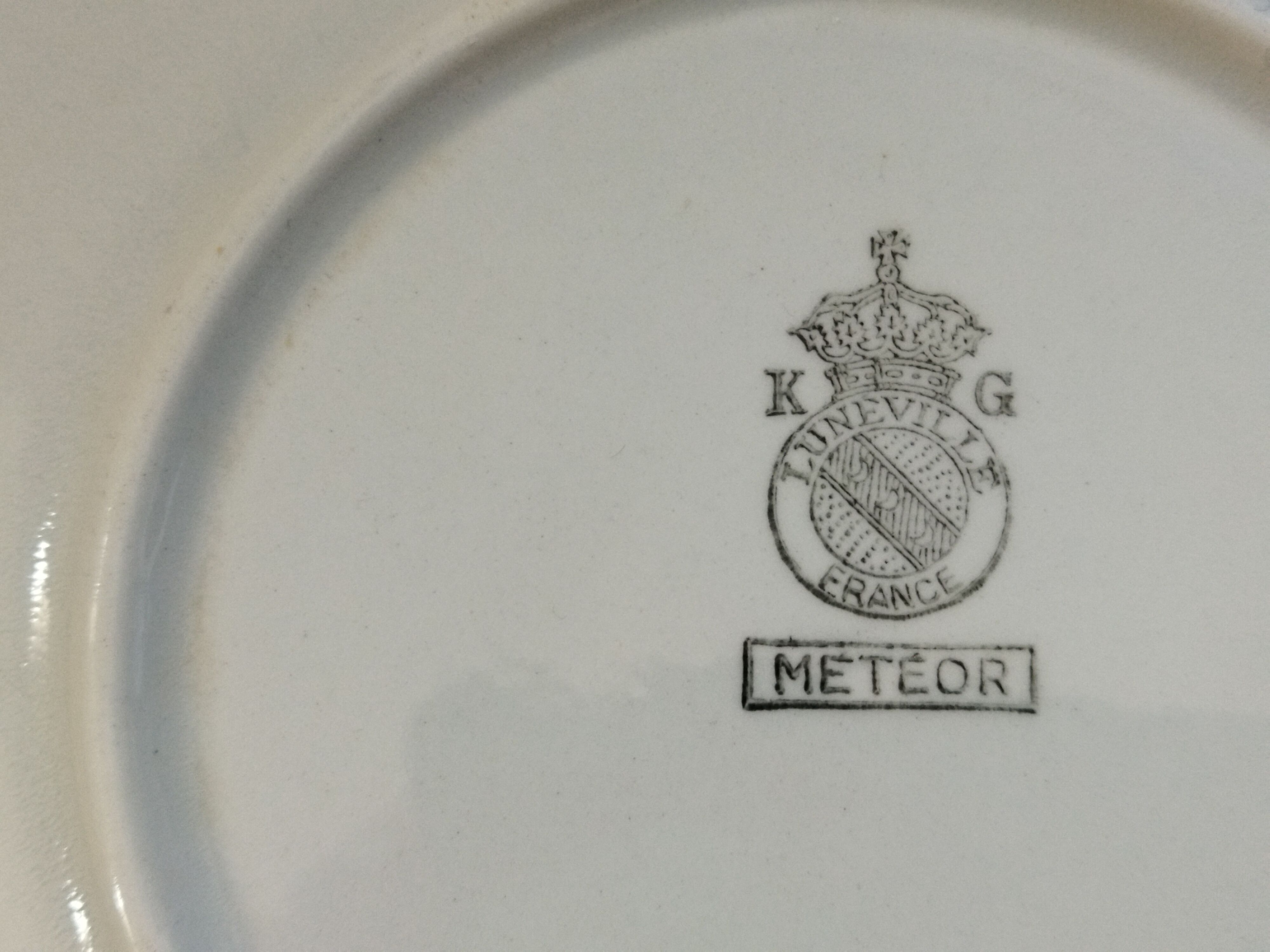 6 Keller & Guérin Lunéville dessert plates "Météor"