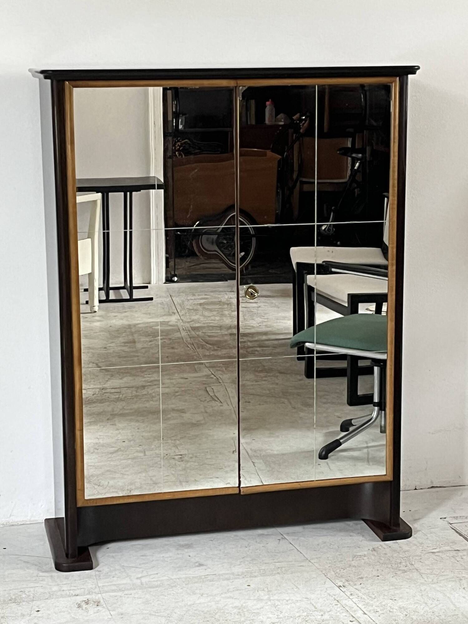 60s mirror wardrobe
