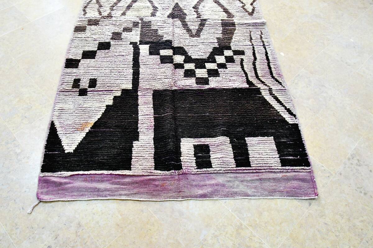 Moroccan Berber Boujaad Rug 237 cm x 157 cm