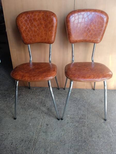 Pair of vintage design chairs from 1960