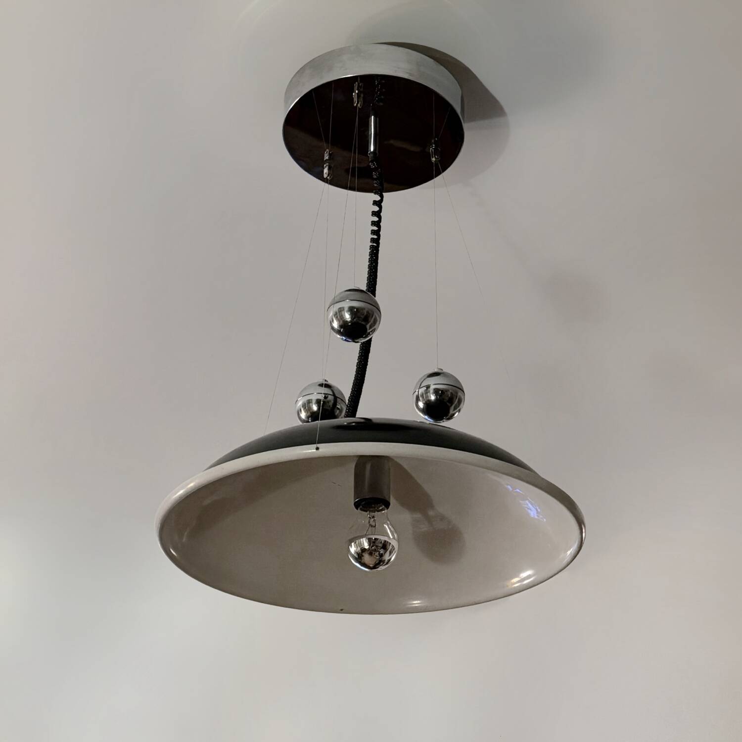 Lustre design Memphis années 80