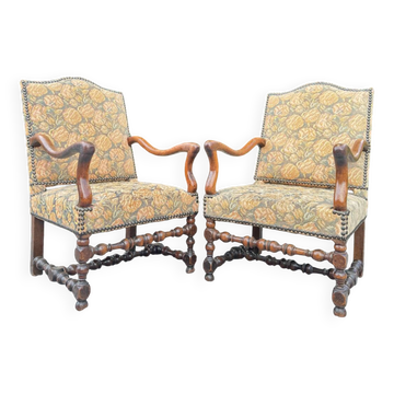 Pair of louis xiv period walnut armchairs, 17th century