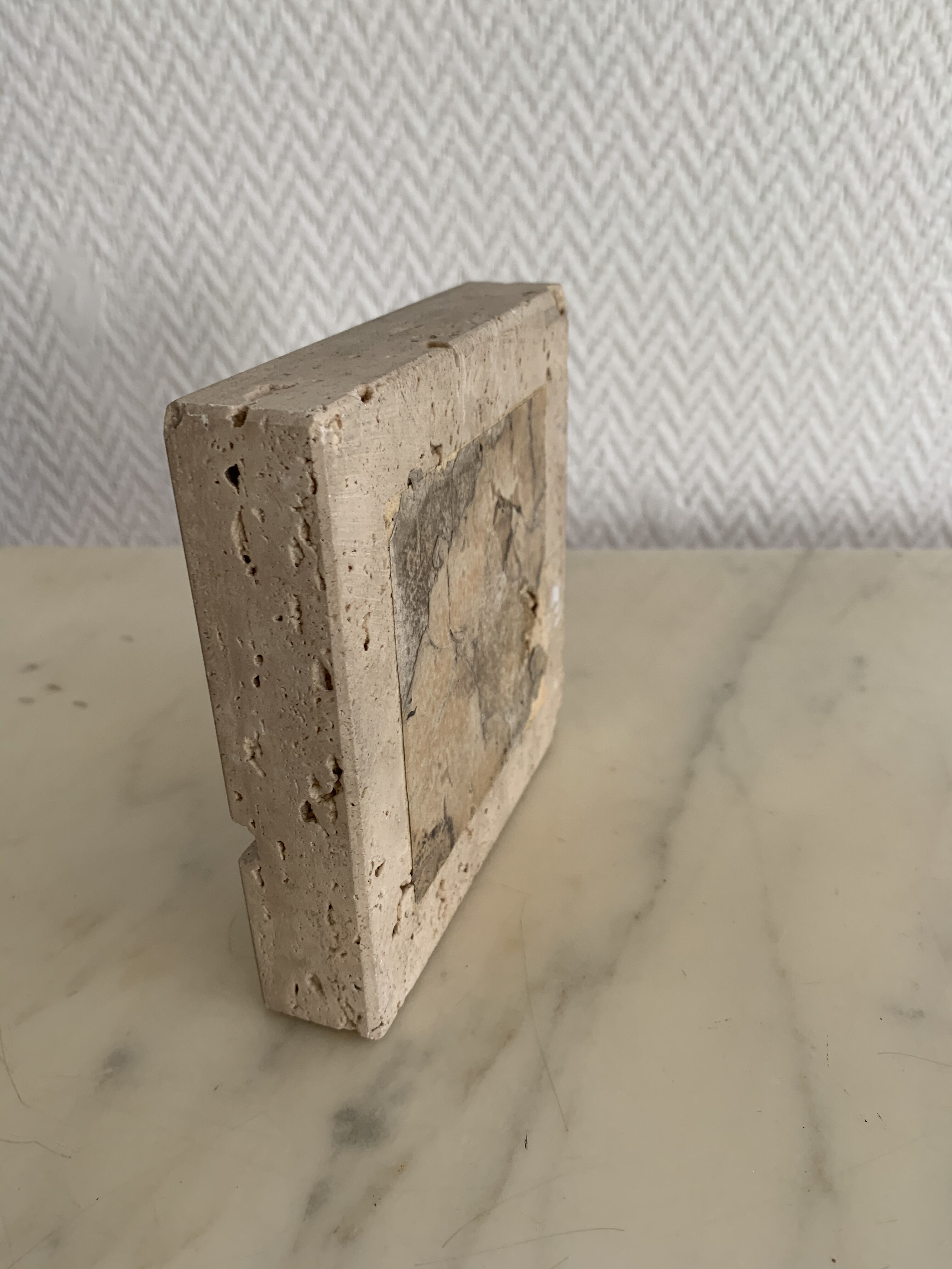 Square ashtray rough stone