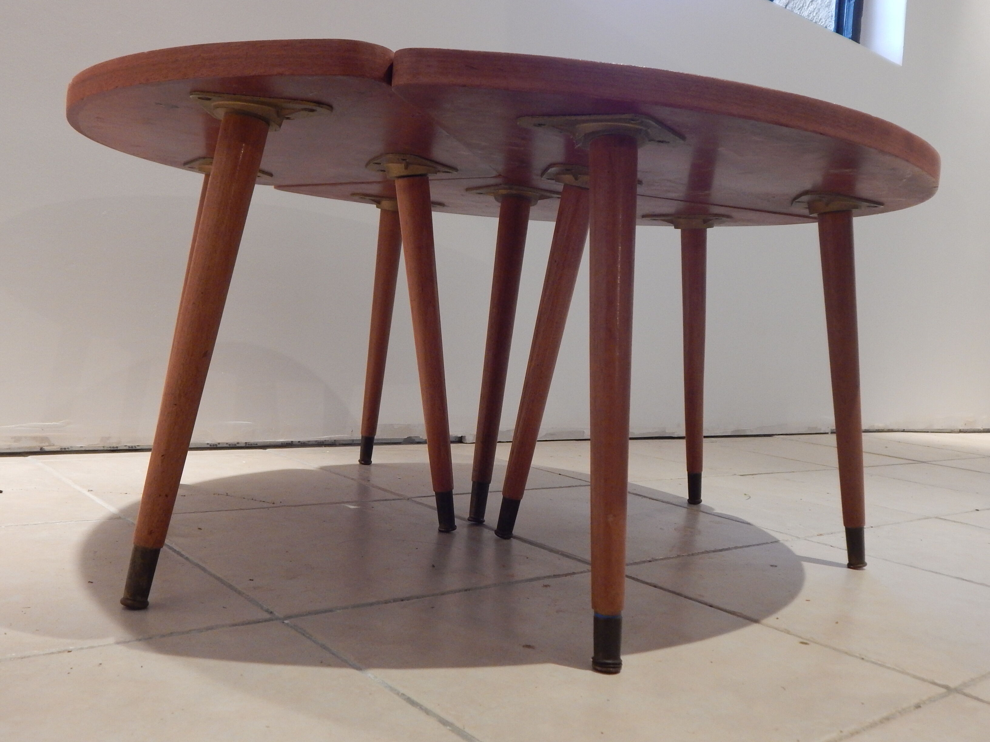 Vintage 50 modular tripod coffee table
