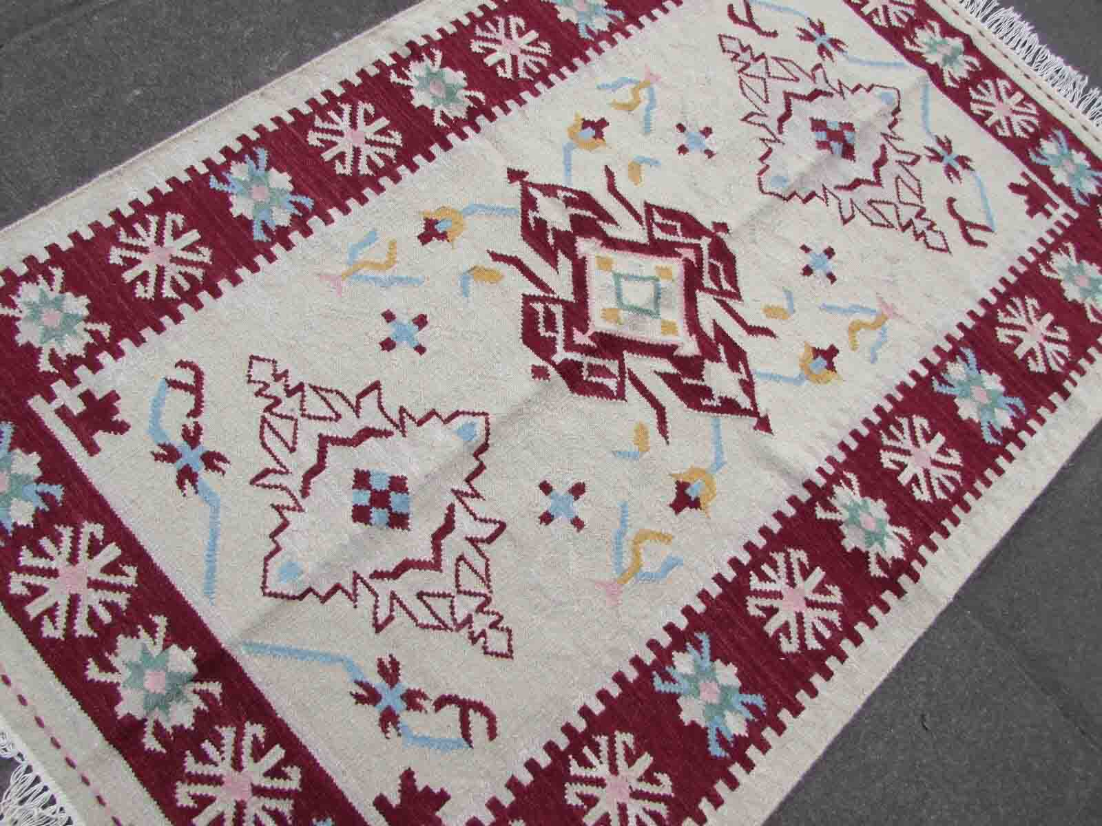 Handmade indian indian vintage rug 121cm x 189cm 1970s