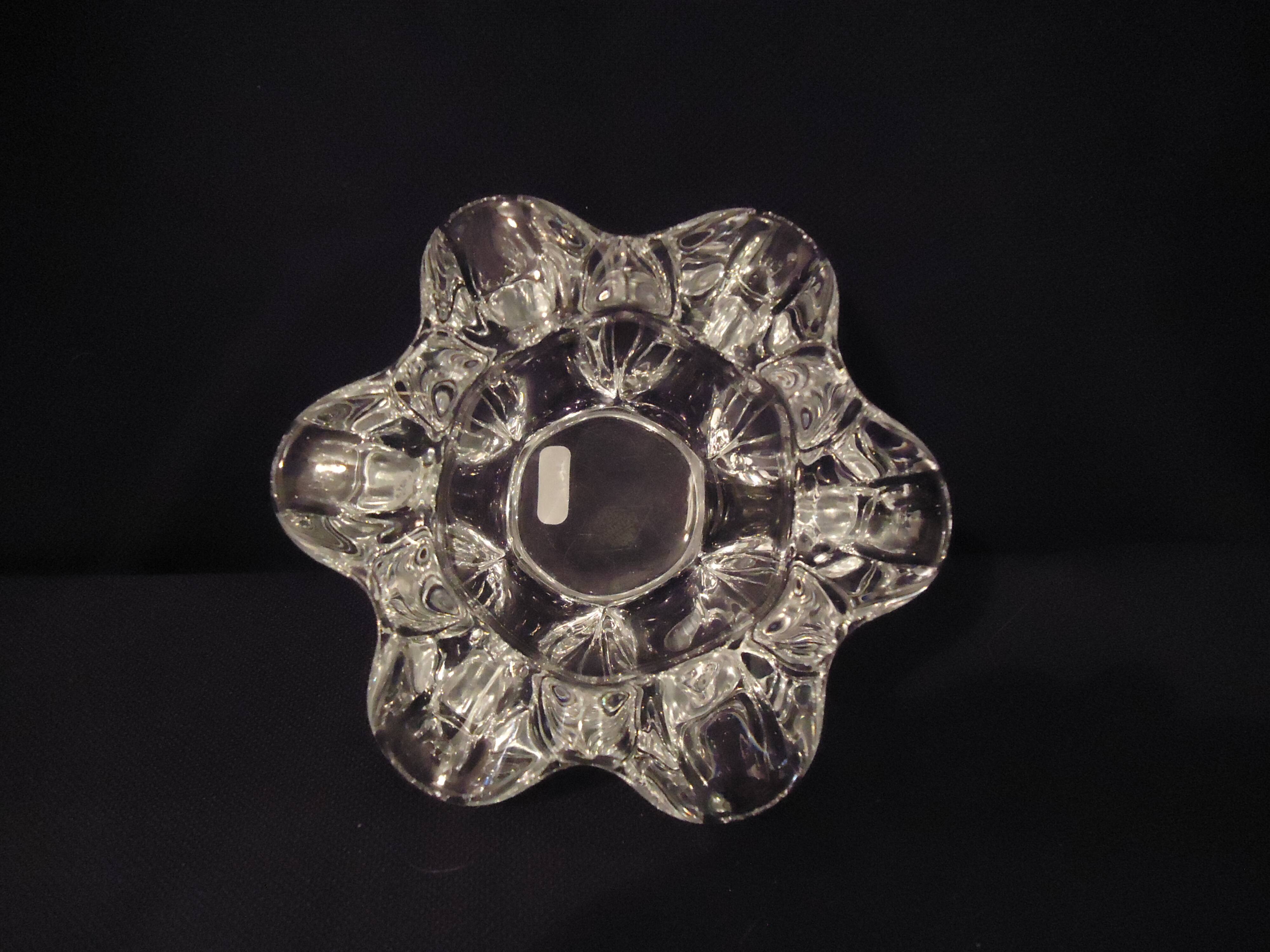 Corolla-shaped ashtray and pocket tray, Vannes Le Chatel crystal.