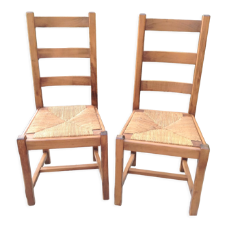 Pair of mulched / vintage chairs 60s-70s