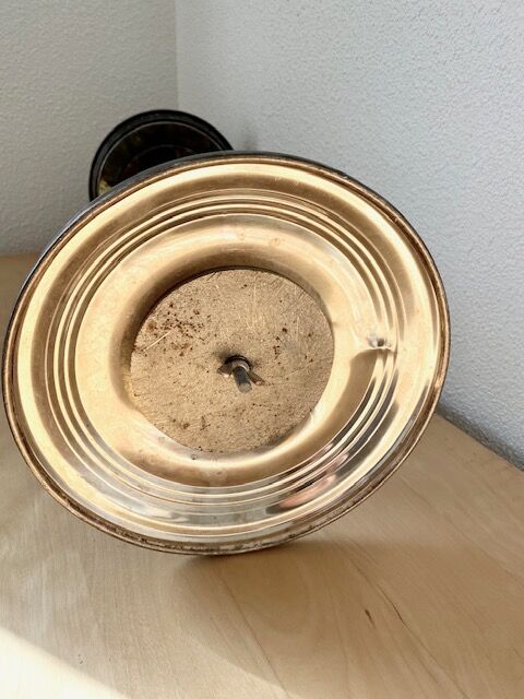 Champagne bucket support