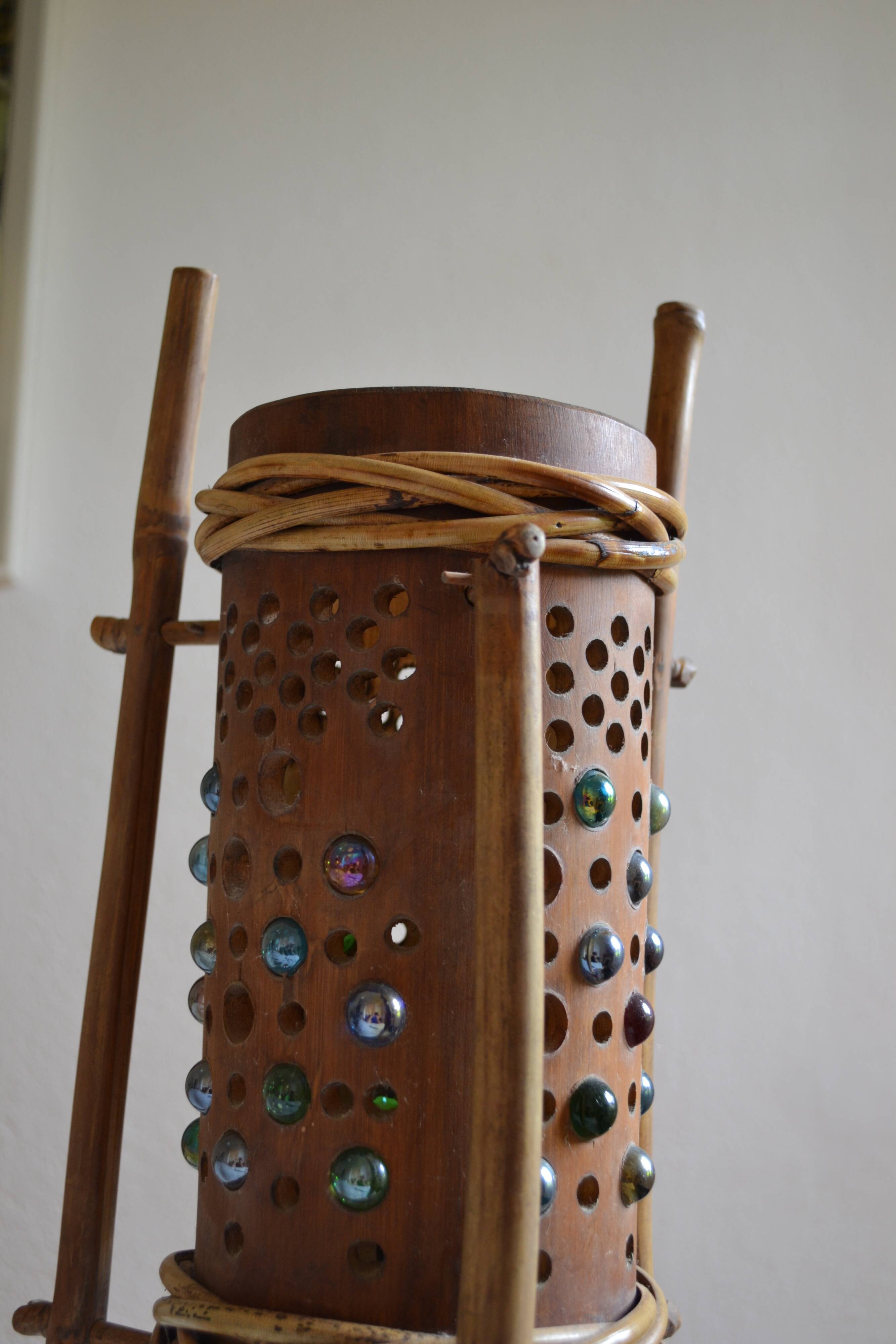 Lampe vintage tripode en bambou