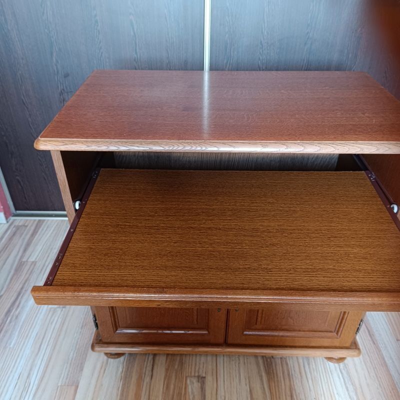 Rustic TV/HIFI unit with adjustable shelves