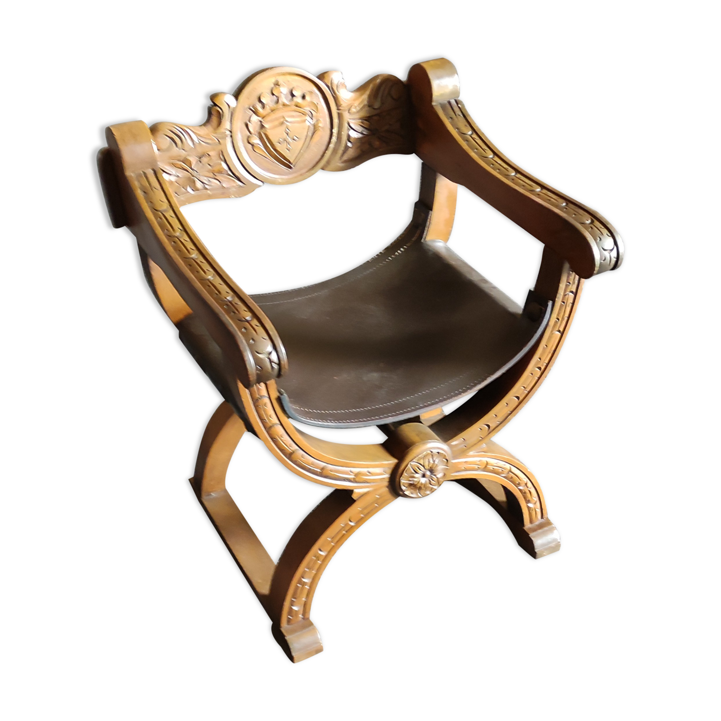 Armchair called Dagobert in wood and leather