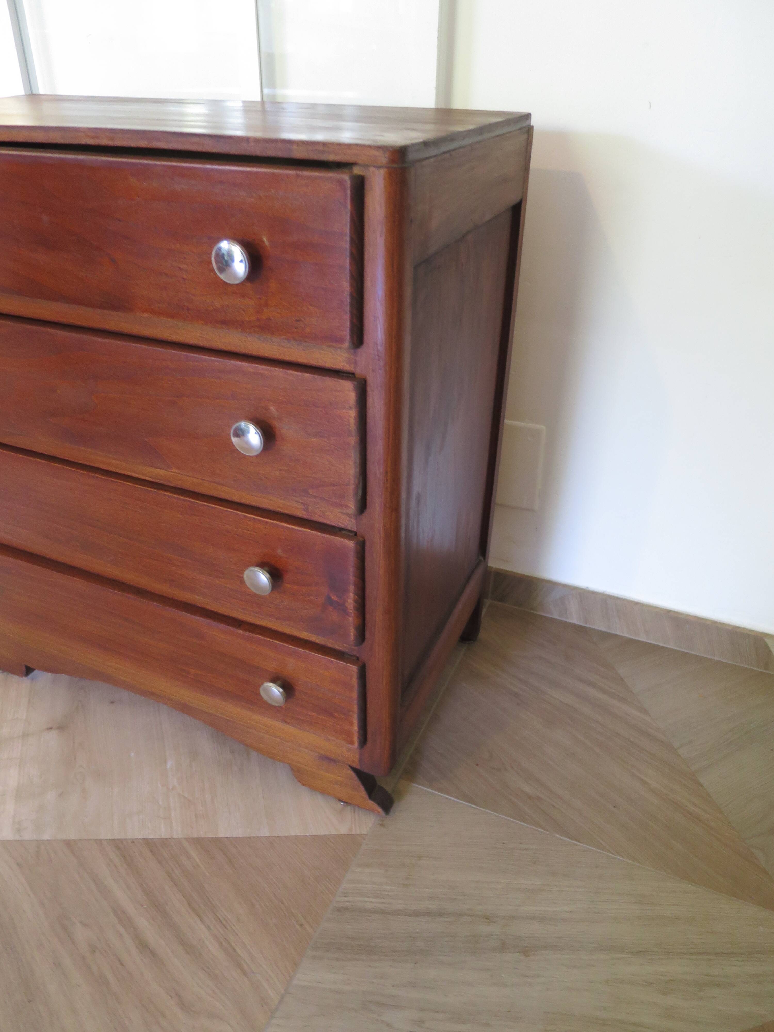 Rare - belle commode art déco 4 tiroirs - années 60 - Patine noyer - Pieds moustache