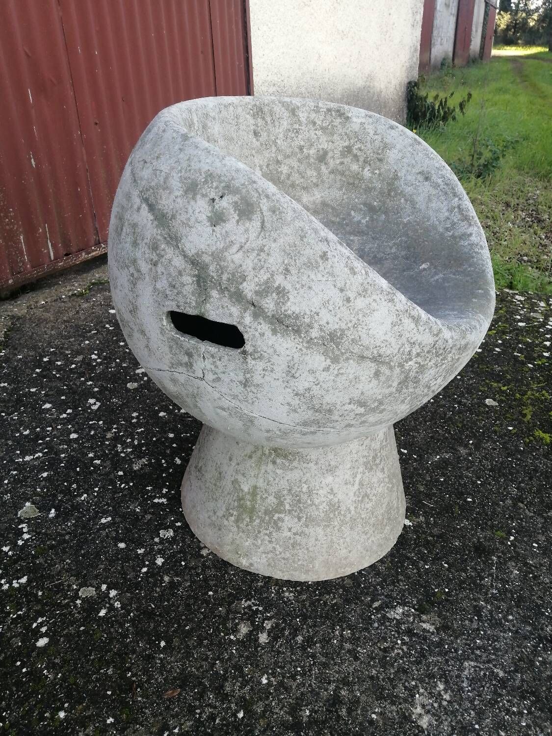 Vintage robert pansart outdoor armchair for elo in fiber cement.