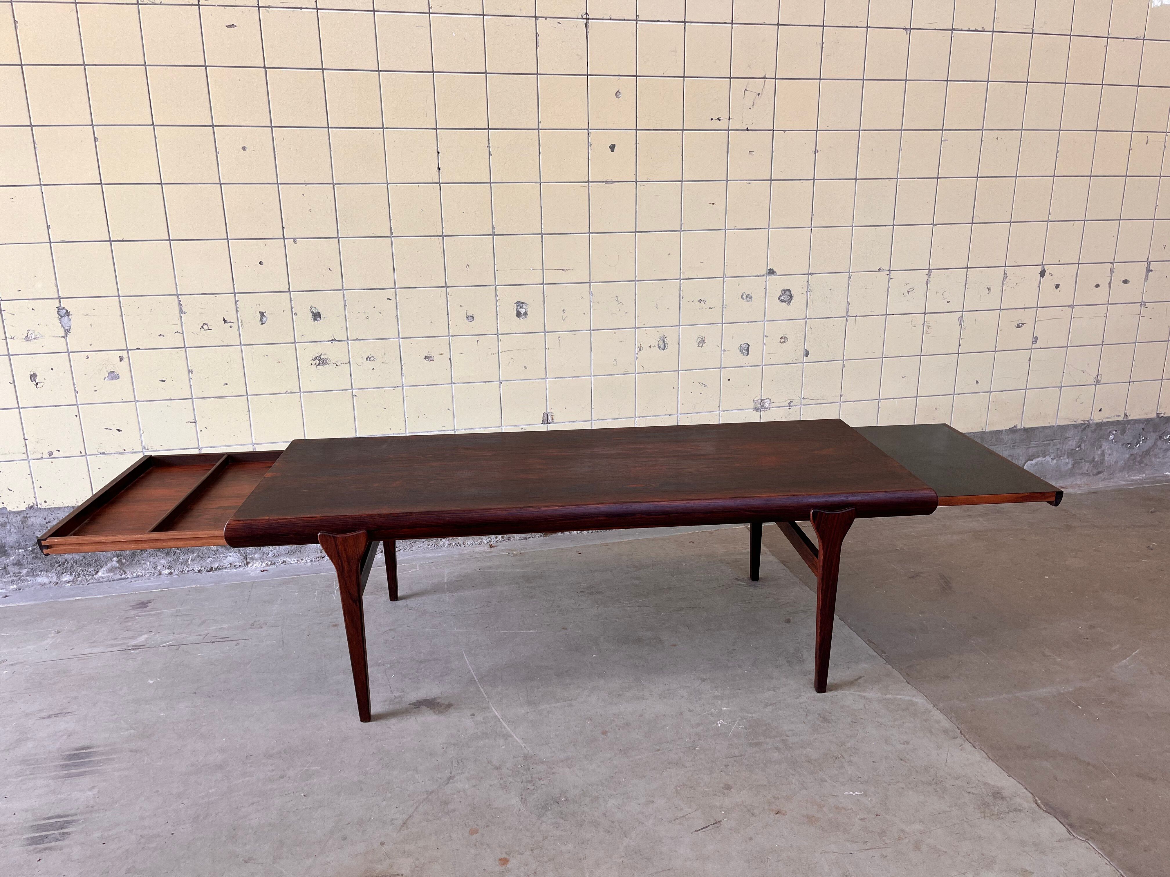 Rosewood coffee table by Johannes Andersen for Uldum Møbelfabrik