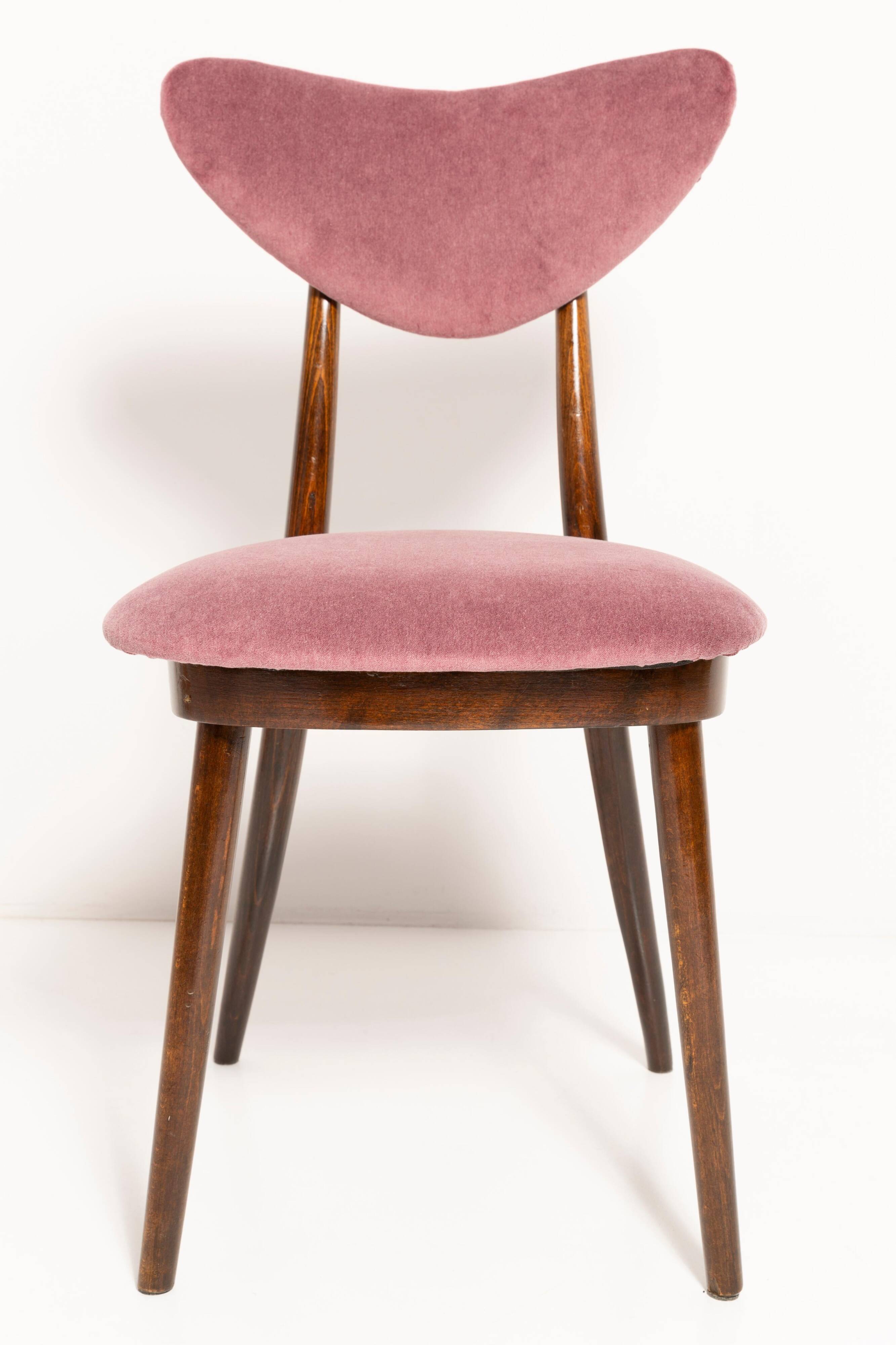 Chaise cœur en velours coton bordeaux violet milieu du siècle