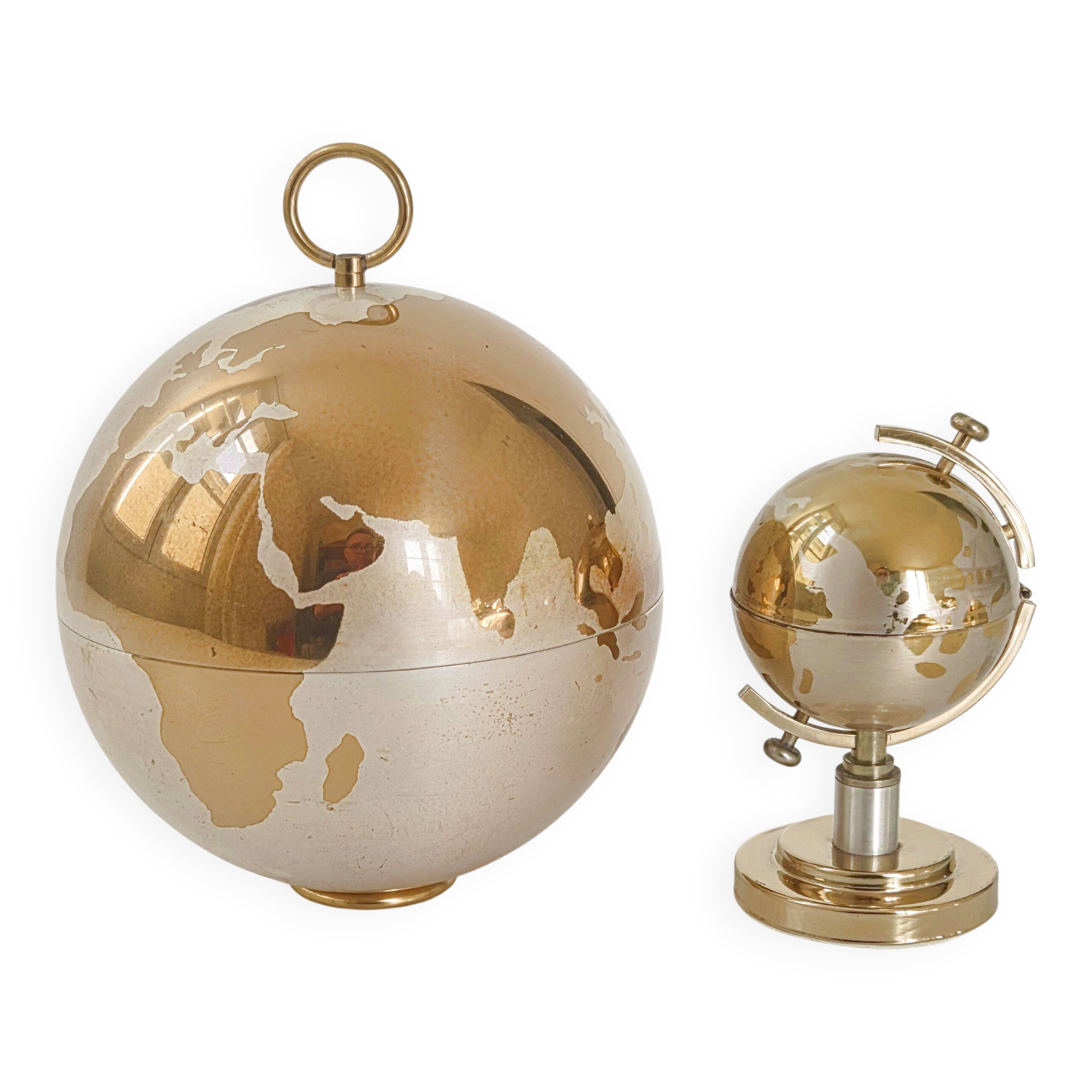 VINTAGE CIGARETTE & LIGHTER DISPENSER 1970 WORLD MAP GLOBE 70S RETRO