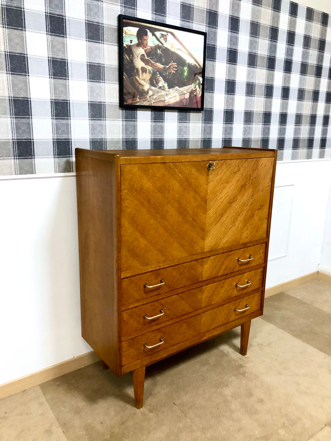 Scandinavian buffet secretary