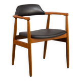 Chaise en teck massif et tissu vinyle noir dans le style d'Erik Kirkegaard, Danemark, années 1950