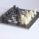 Jeu d’échecs en marbre et albâtre, années 1970.