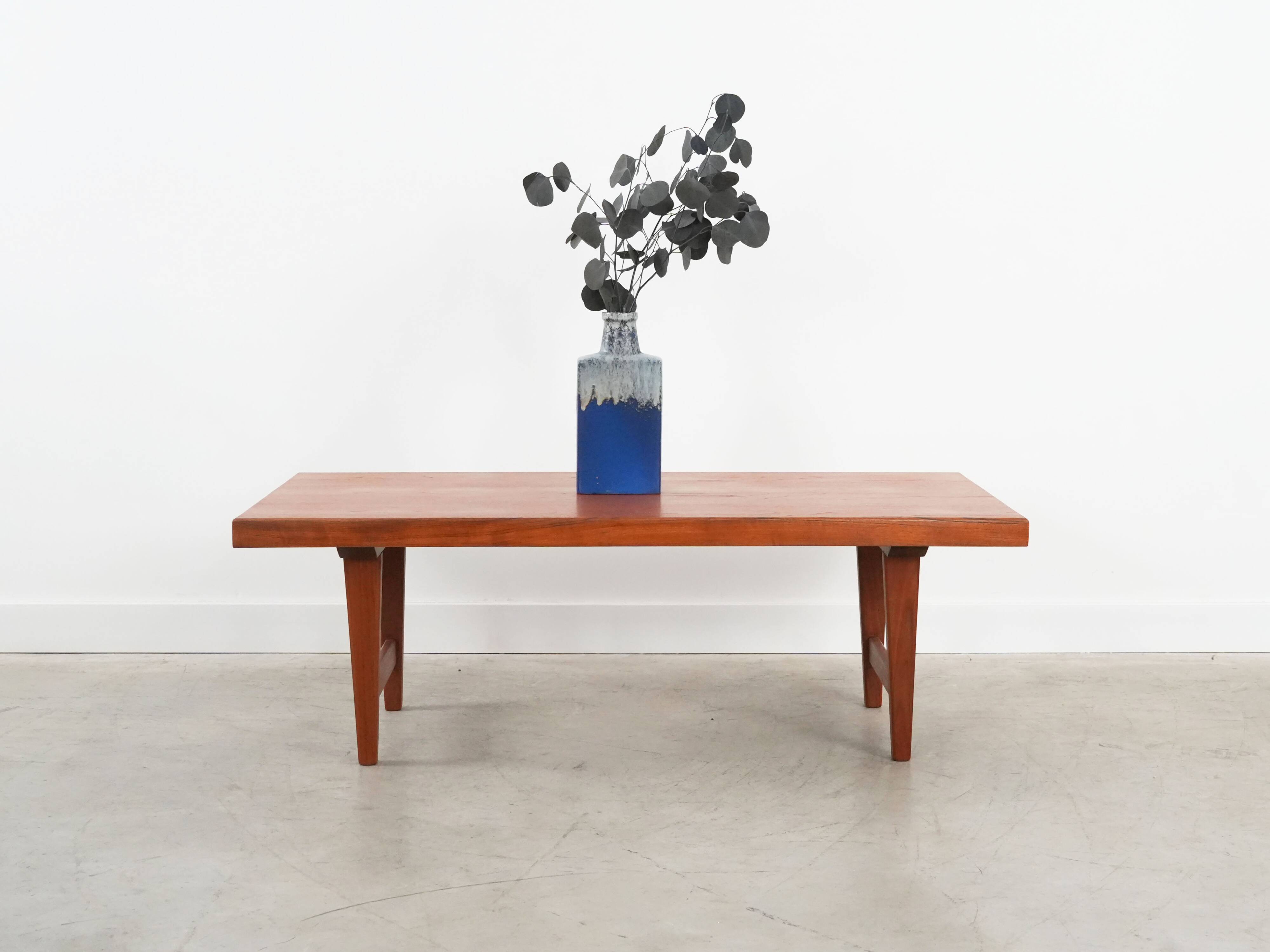 Teak coffee table, Danish design, 1970s, production: Denmark