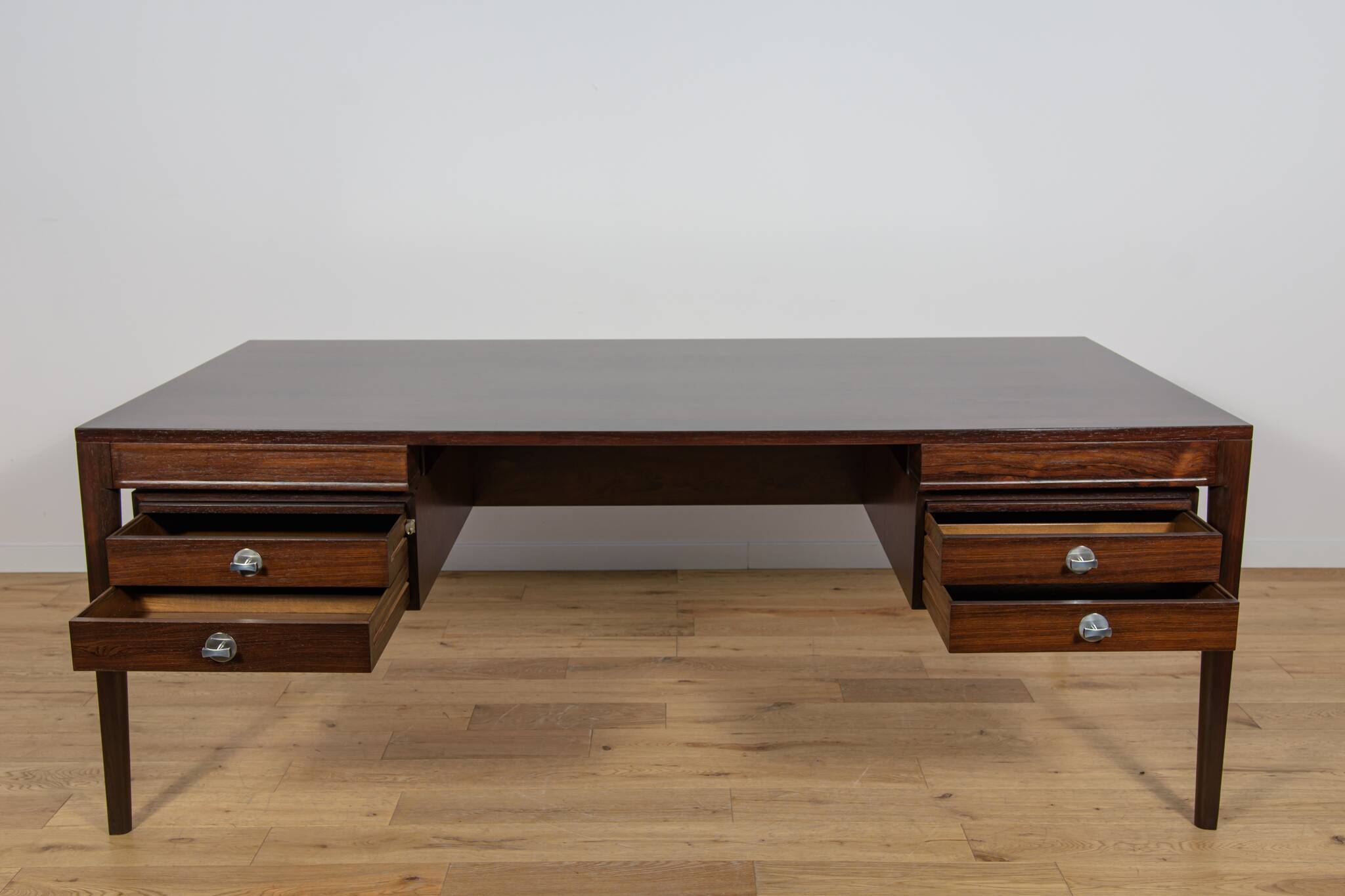 Mid-Century Rosewood Freestanding Desk FD 951 Model Diplomat.