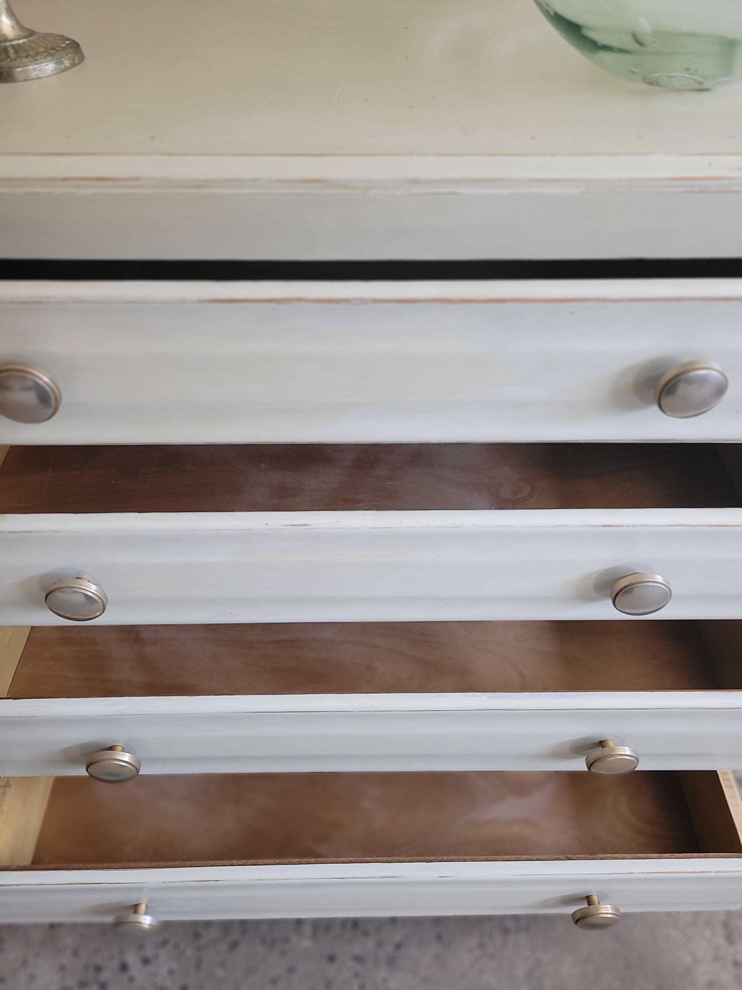 Commode Art Déco blanche patinée
