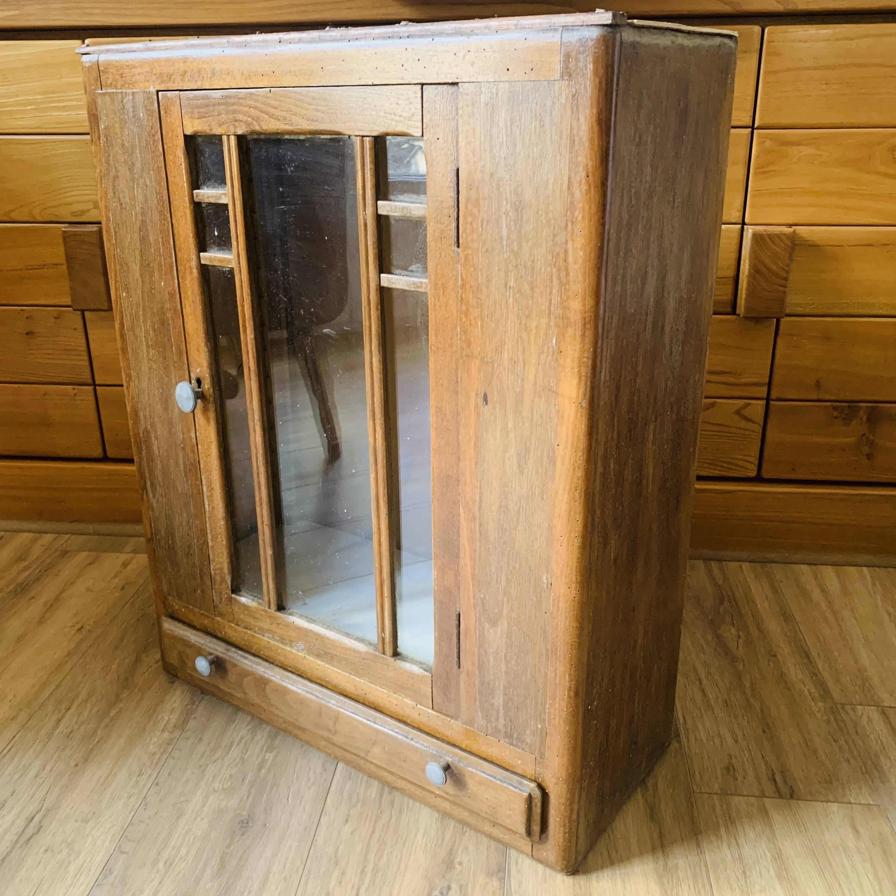 Large medicine cabinet