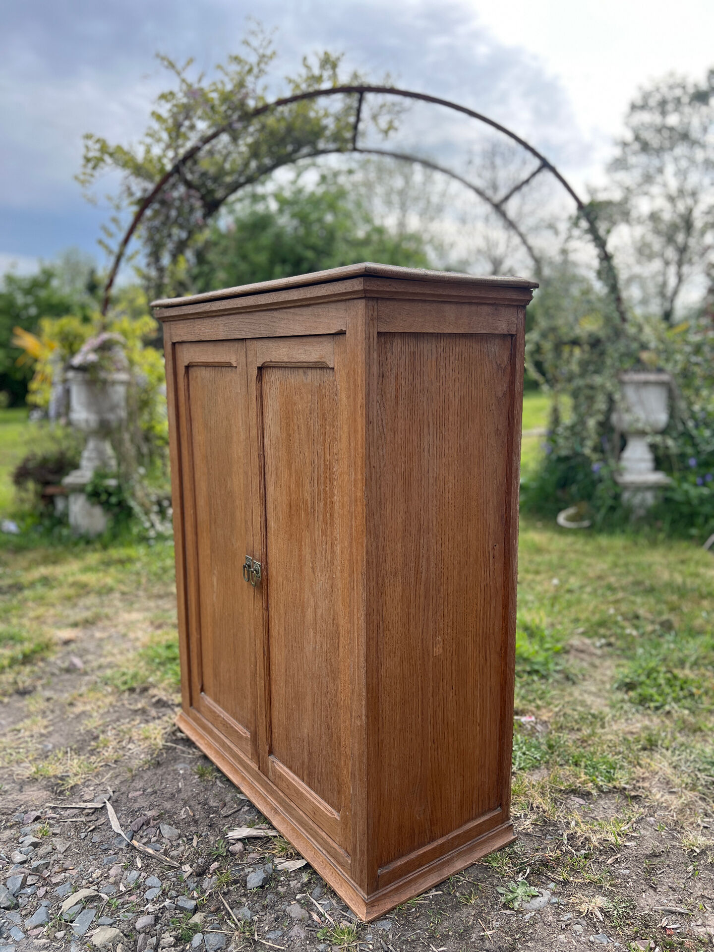 Oak buffet
