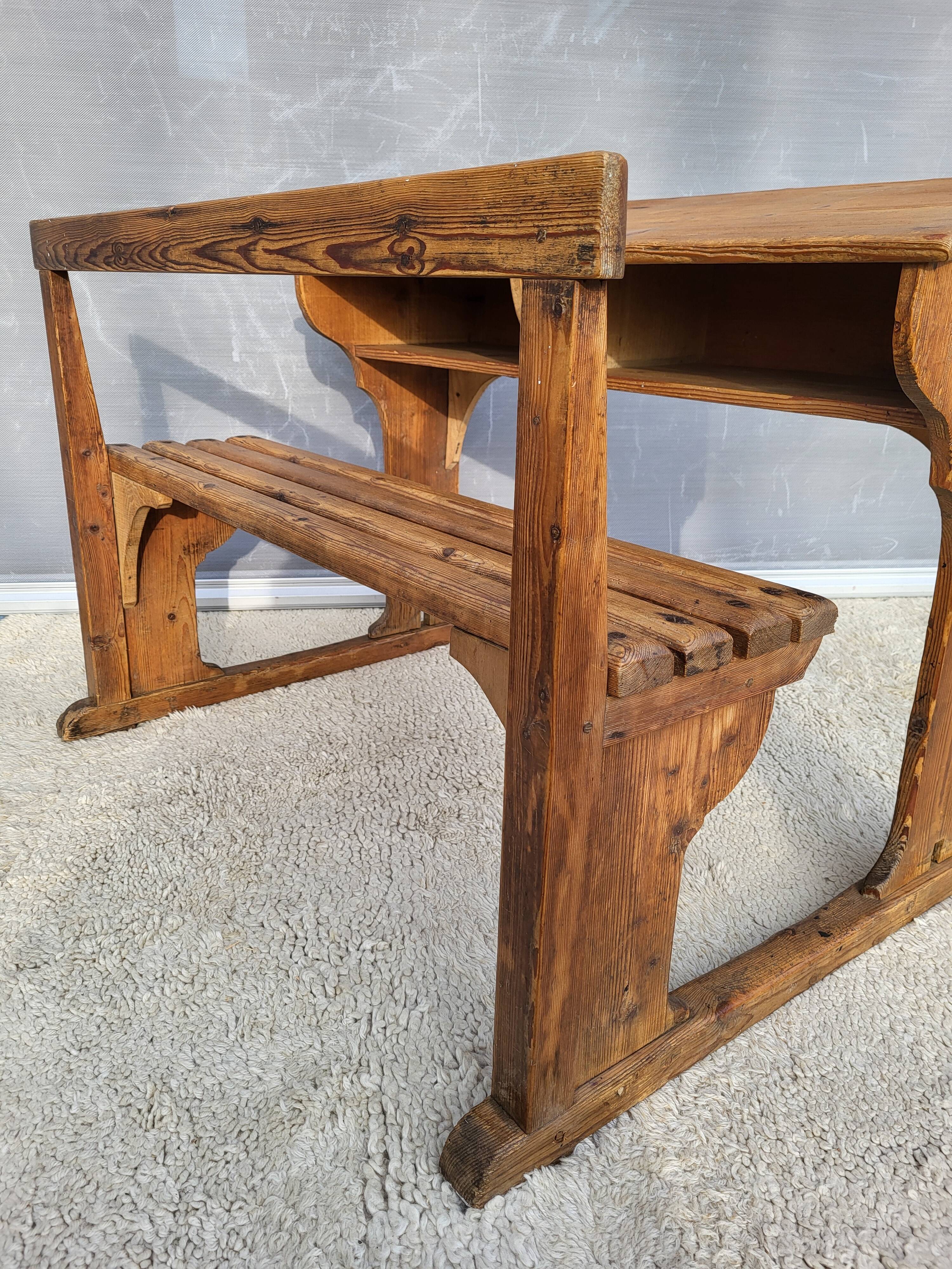Double solid wood school desk
