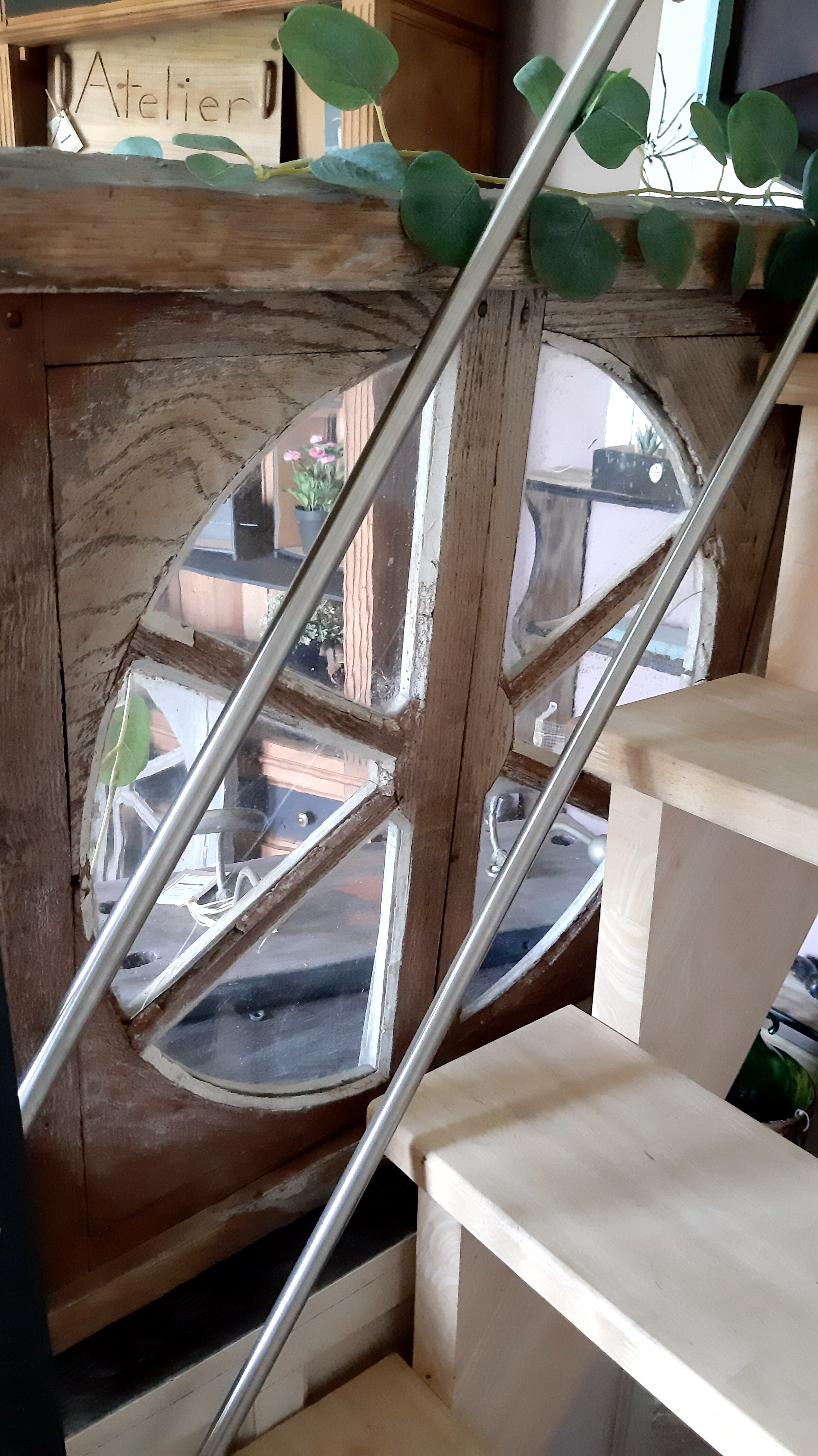 Vintage round ox eye window