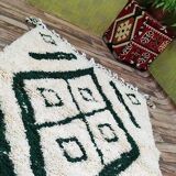 Handwoven Berber rug in green and white, 100x200 cm.