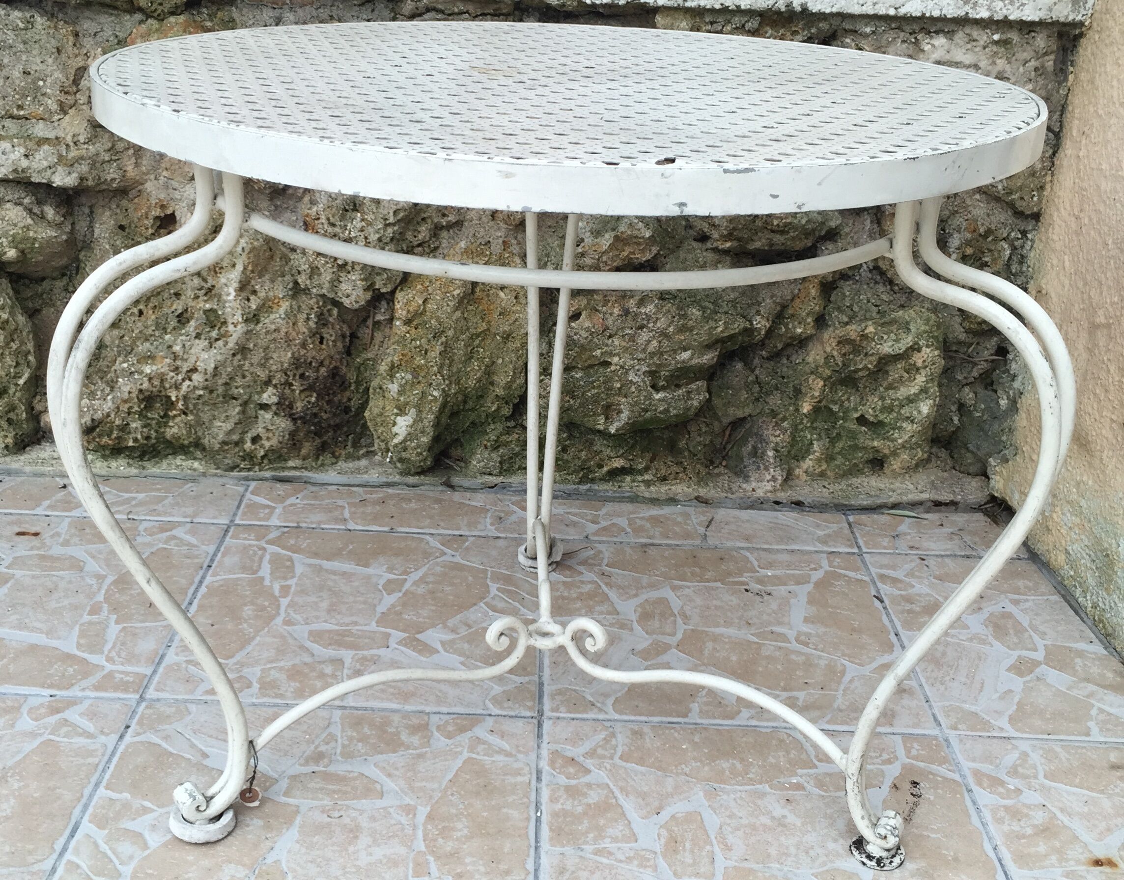 Metal garden table