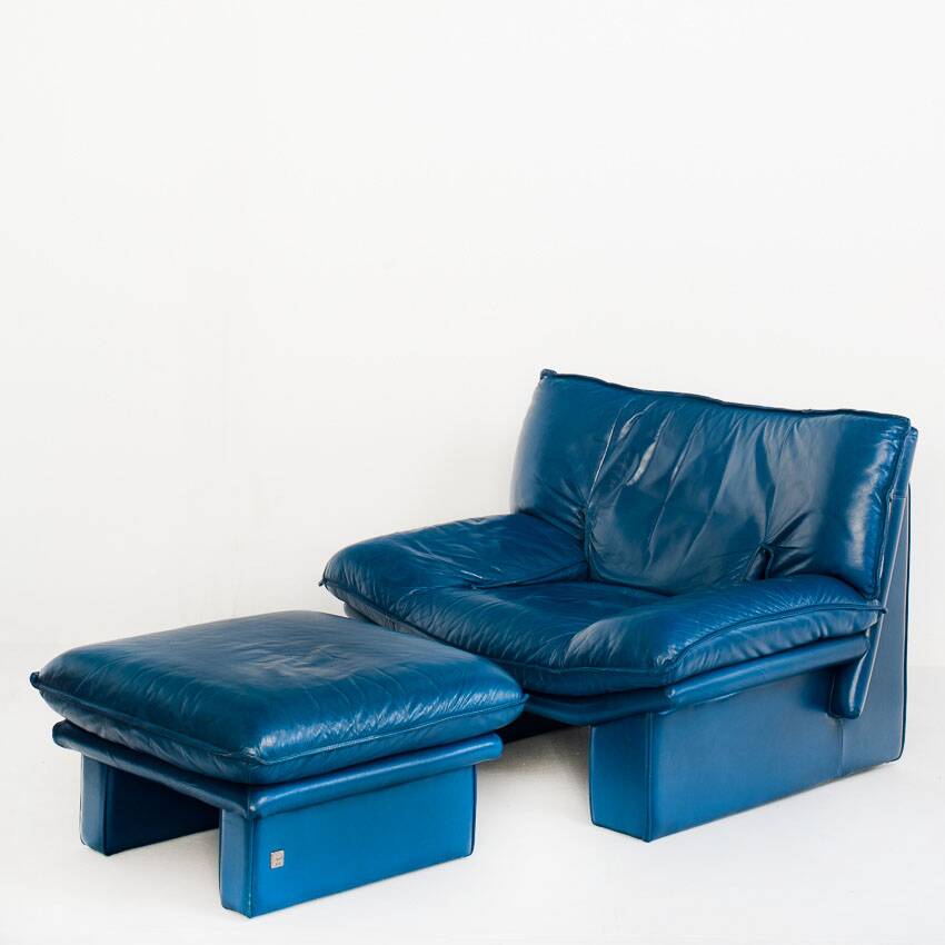 Vintage blue leather armchair and pouf by Nicoletti Salotti - Italy 80s
