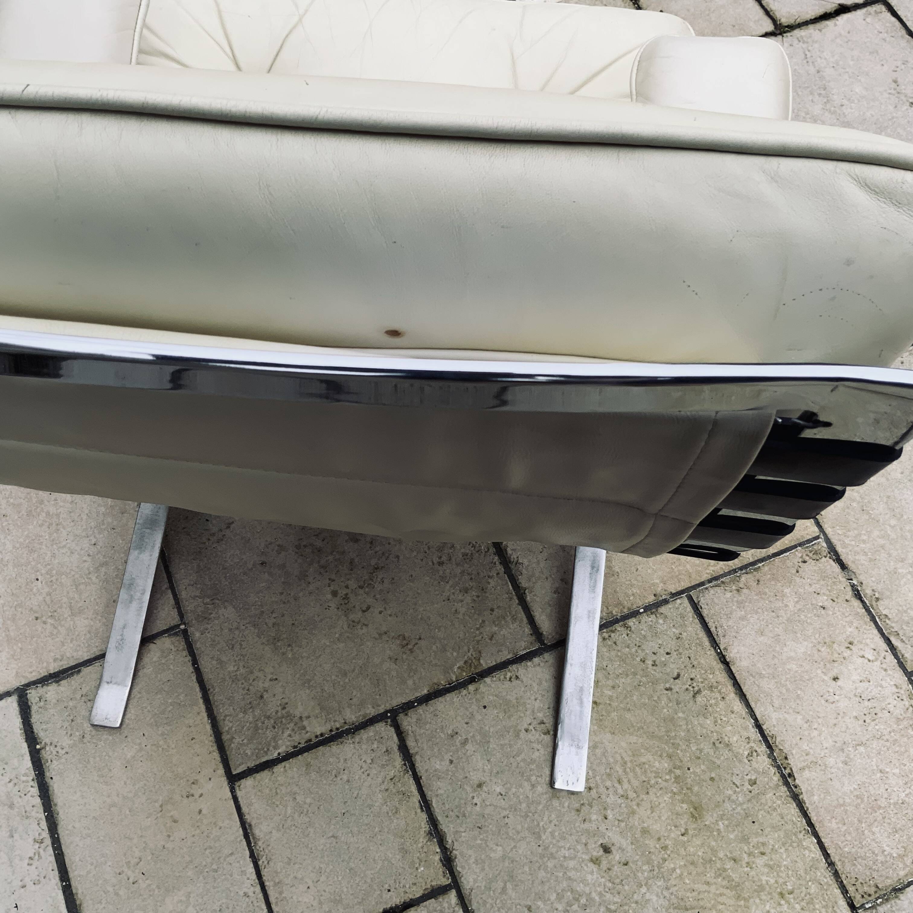 Pair of Armchairs and Ottoman, "Joker" Model, Large Leather Model