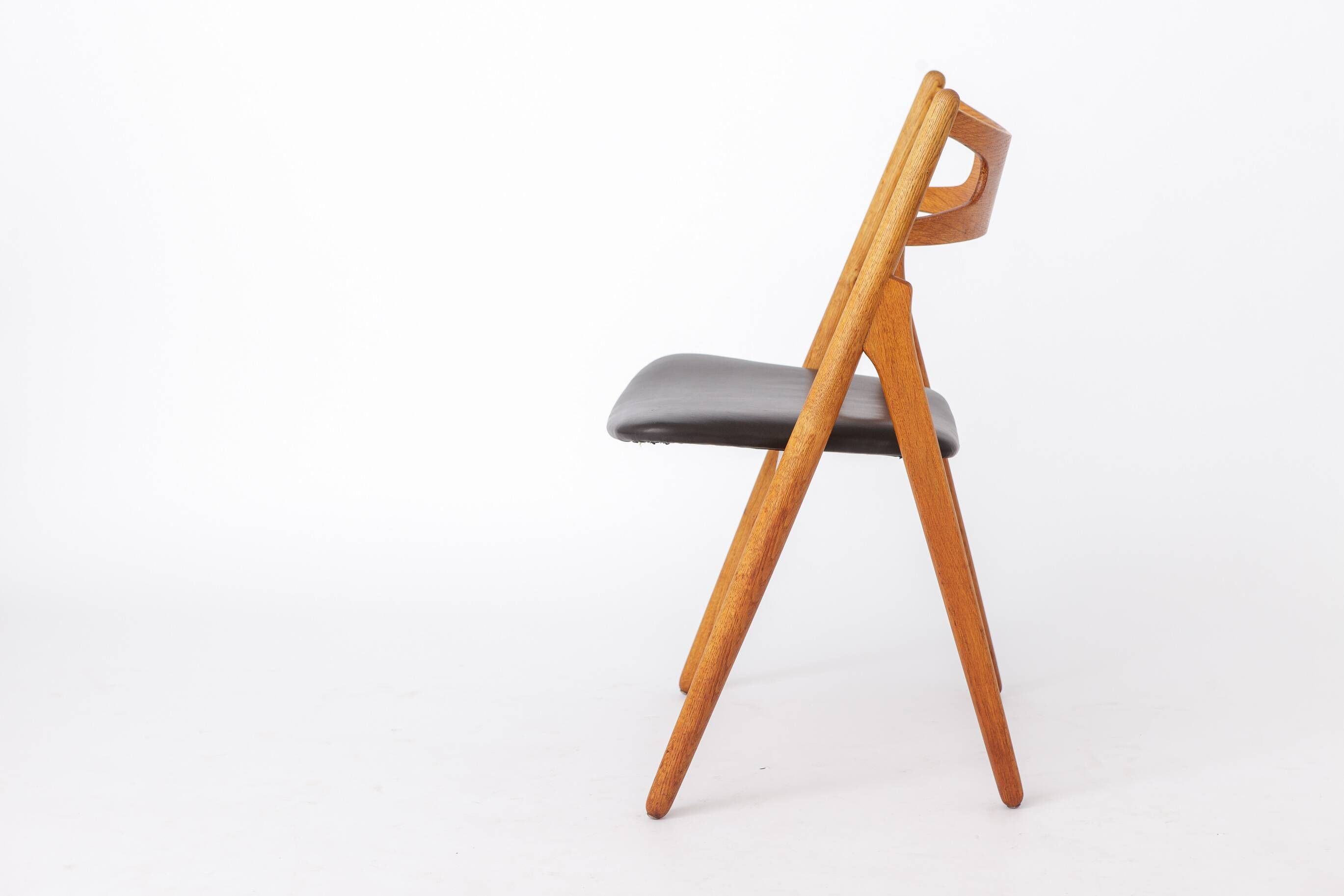 CH29 Sawbuck Chair by Hans J. Wegner for Carl Hansen & Søn | Danish Oak |