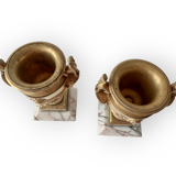 Paire de vases en bronze