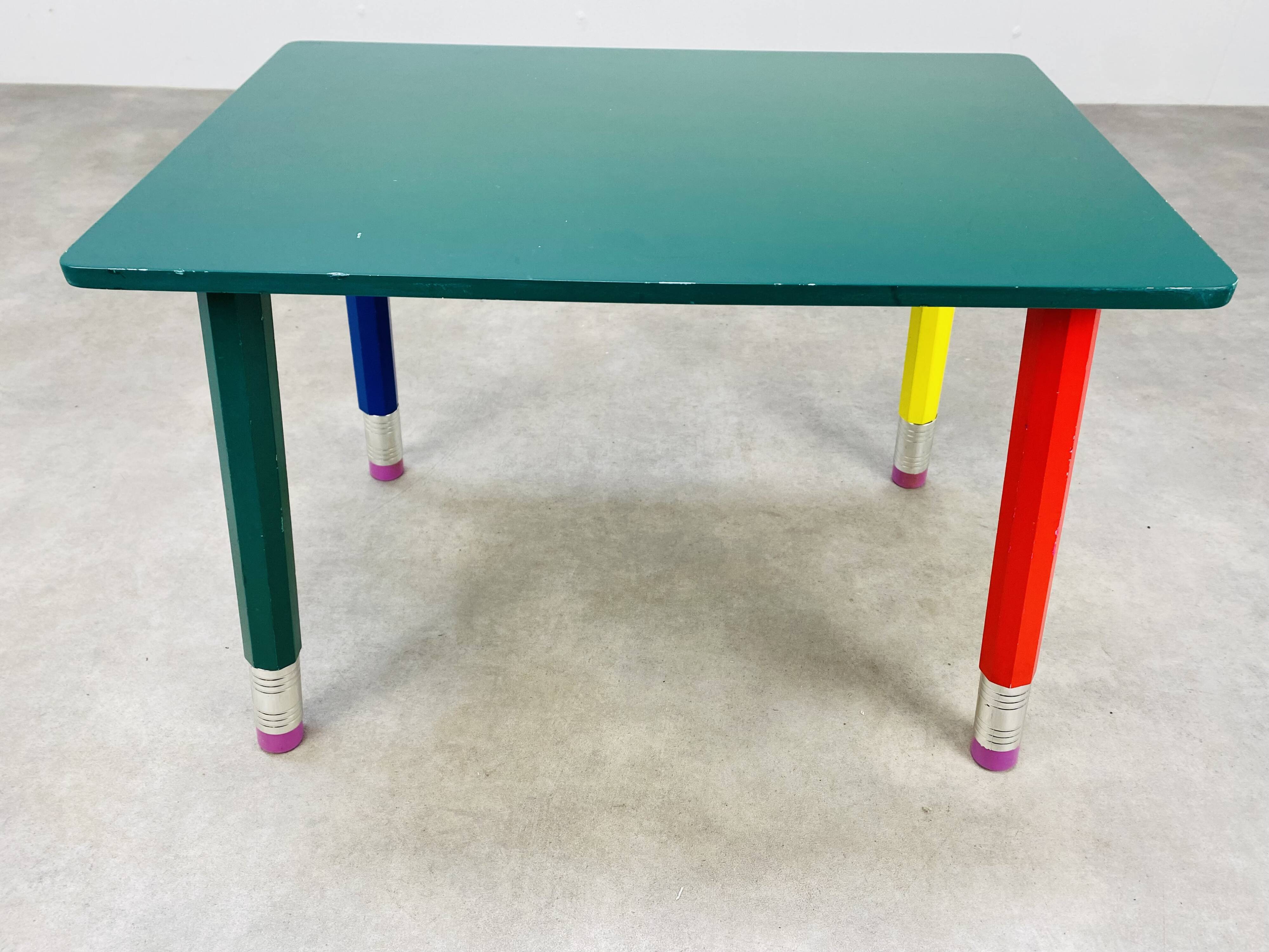 Pierre Sala desk and pencil chair for children