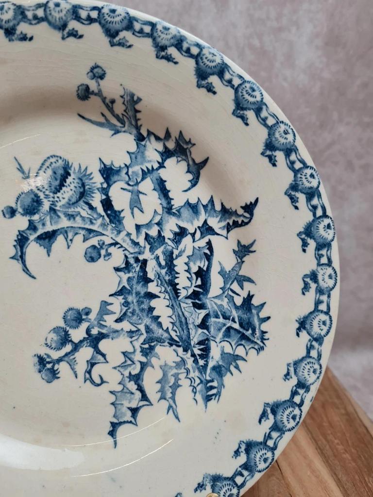 Antique Gien plate model Chardon Terre de Fer
